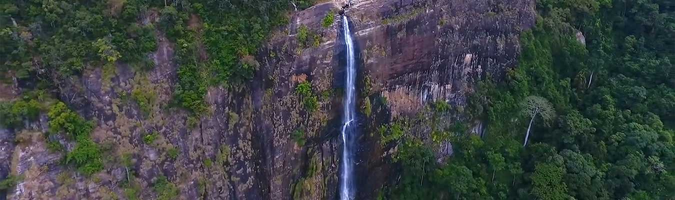 Diyaluma falls