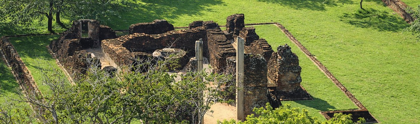 Sri Lanka Architecture Heritage Tour | From Prehistoric Cave Settlements to Geoffrey Bawa’s Tropical Modernism